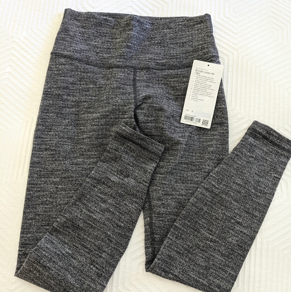 NWT - LuluLemon Wunder Under High Rise
